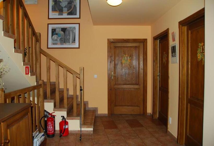 Bed and Breakfast Chata Cyborga