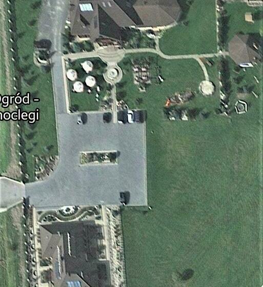 Tajemniczy Ogród Szczytna Bed & Breakfast