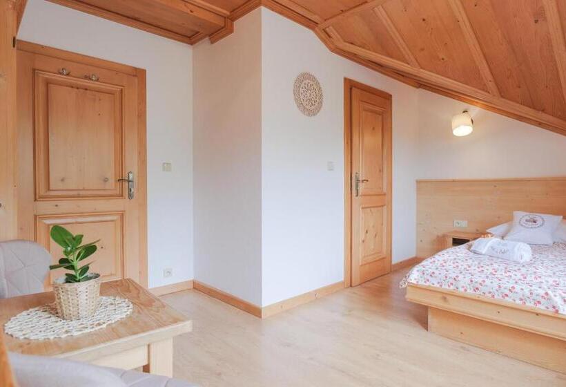 Bed and Breakfast Willa Jak U Babci