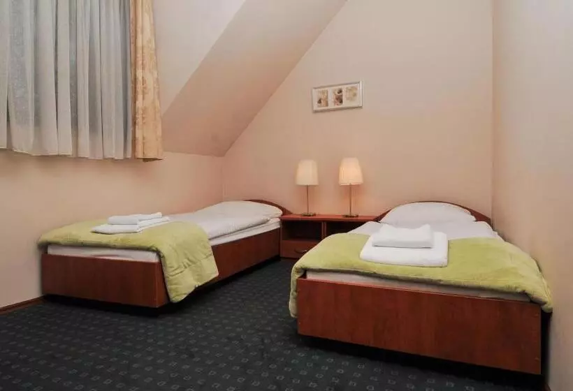 Aamiaismajoitus (B&B) Willa Pory Roku