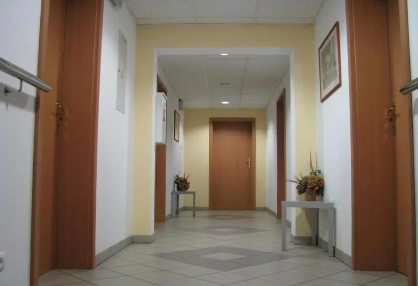 Gosciniec Tombor