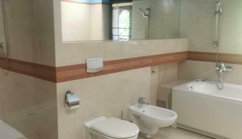 בית מלון כפרי Jasny Dwór