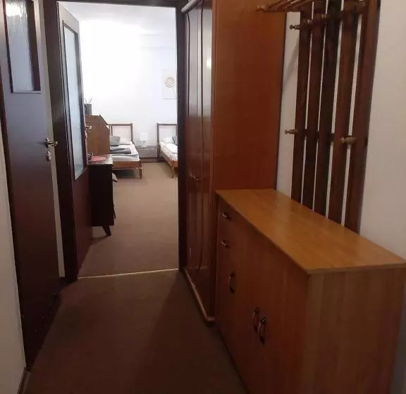 ホテル Olimpijski