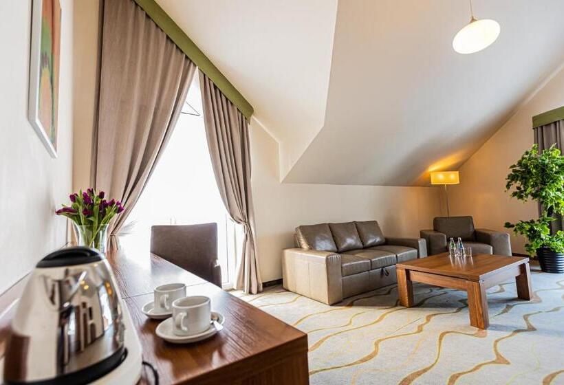 בית מלון כפרי Olivia Medical Spa