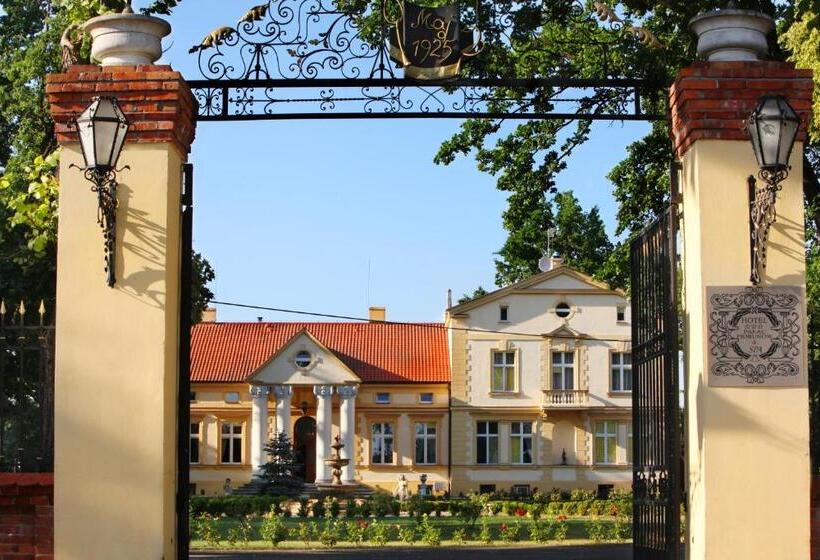 호텔 Pałac Piorunów & Spa