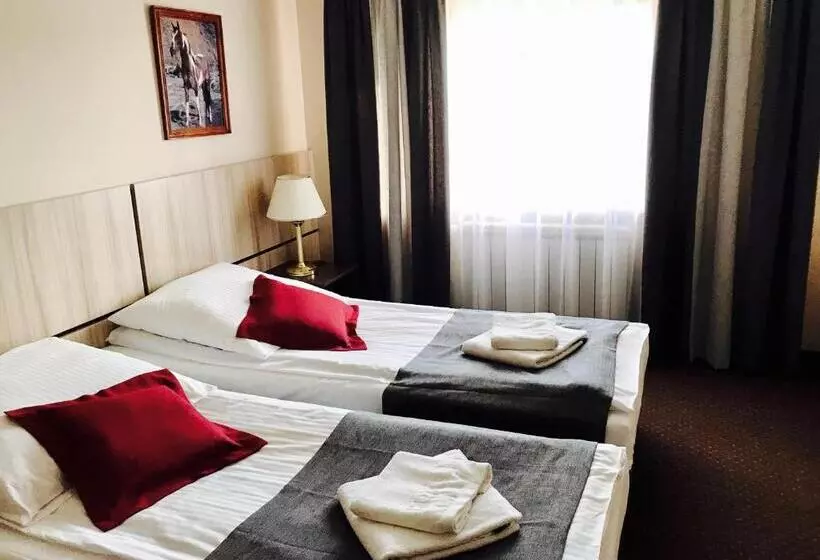 ホテル Stajnia Wolica