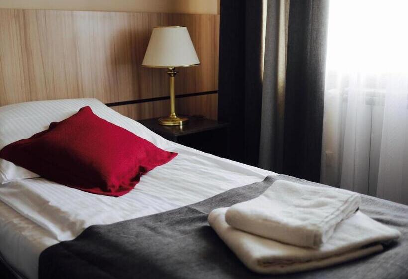 호텔 Stajnia Wolica