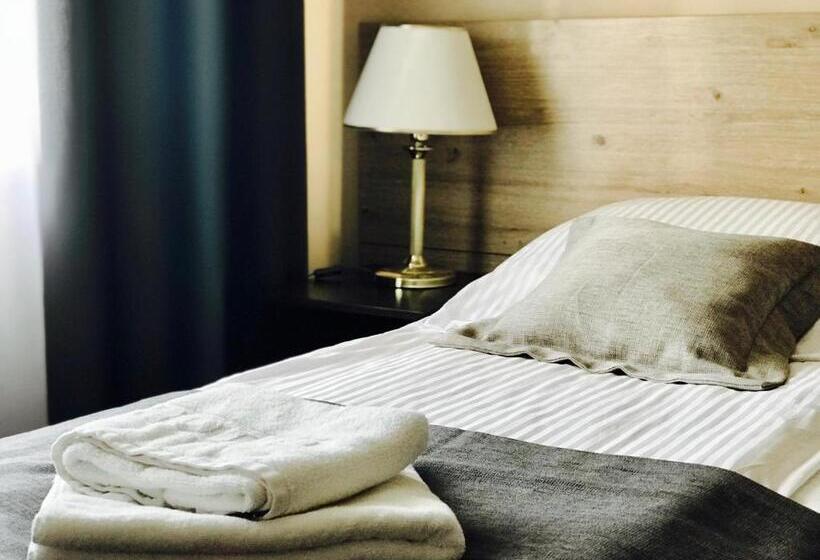 호텔 Stajnia Wolica