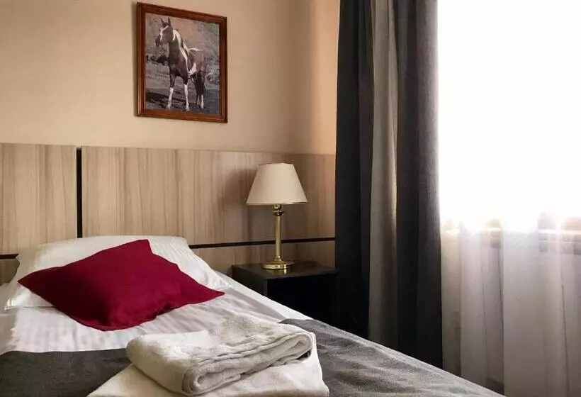 ホテル Stajnia Wolica