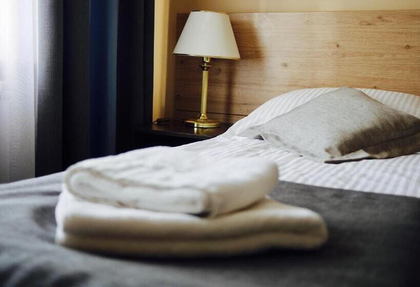 호텔 Stajnia Wolica