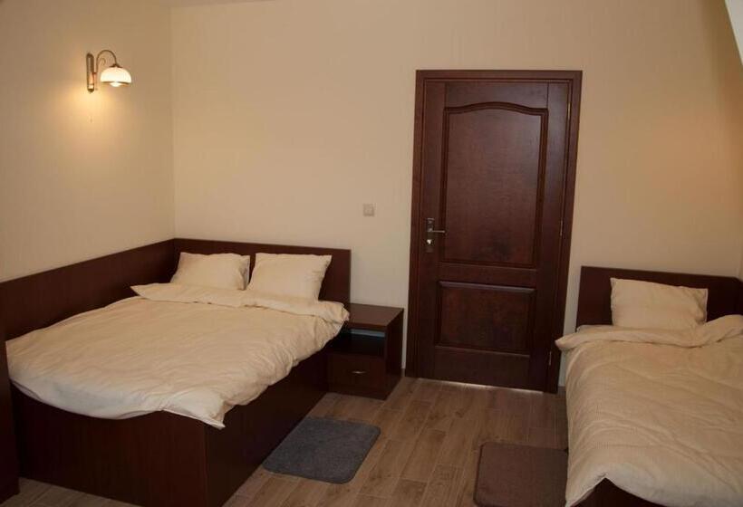 ホテル Zajazd Antresola