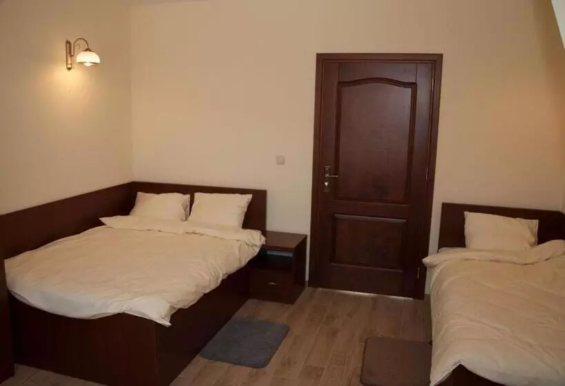 Hotelli Zajazd Antresola