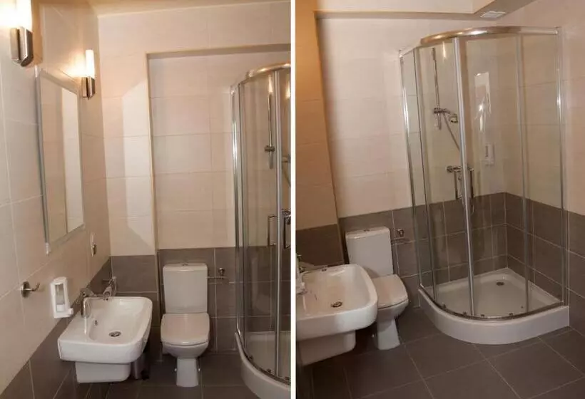 Hotelli Zajazd Antresola