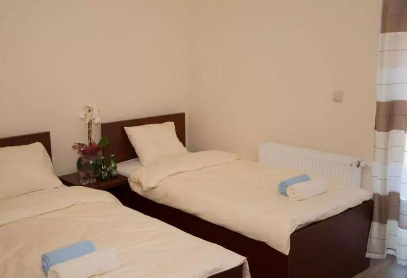 Hotelli Zajazd Antresola