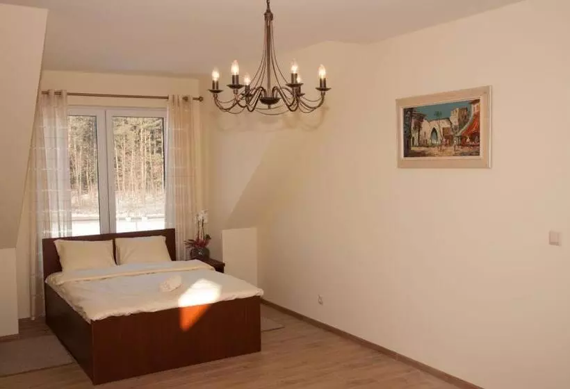 Hotelli Zajazd Antresola