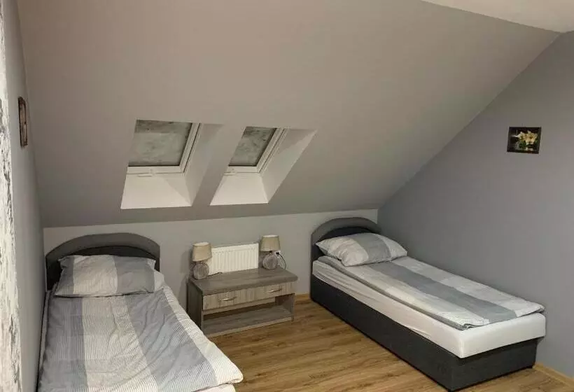 Hotelli Zajazd Zachęta