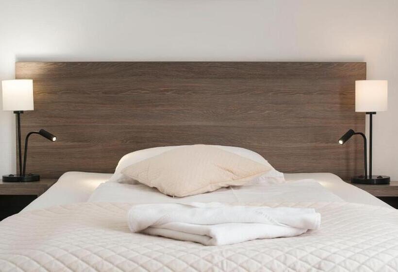 פנסיון Marisol