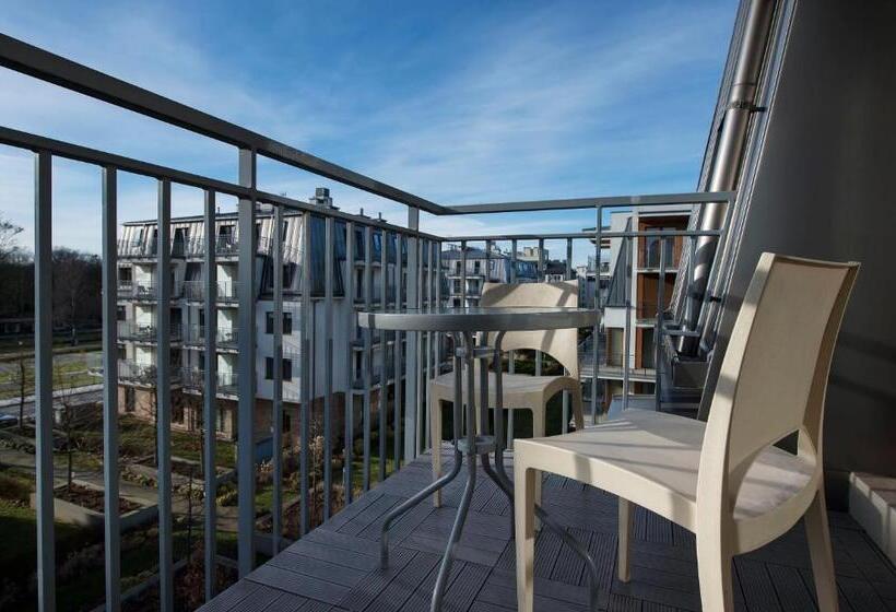 פנסיון Marisol