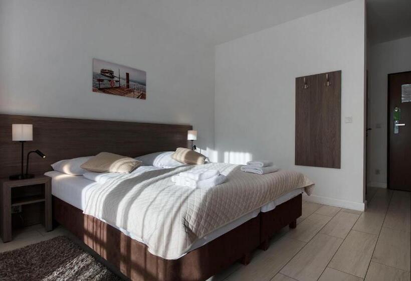 פנסיון Marisol