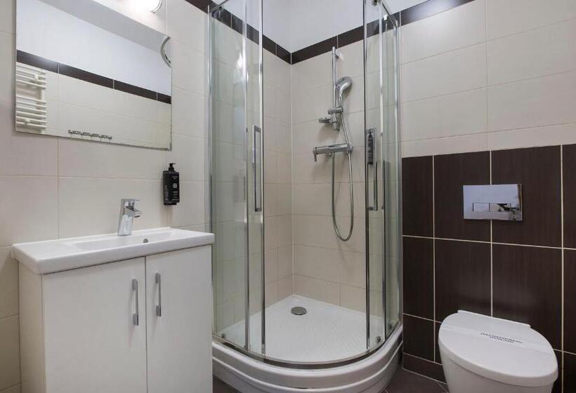 פנסיון Marisol