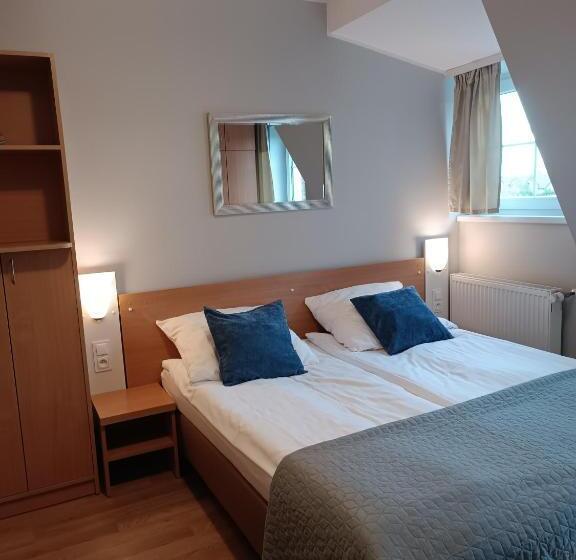 פנסיון Villa Antoja