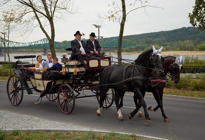 Pensjonat I Klub Jeździecki Michelin