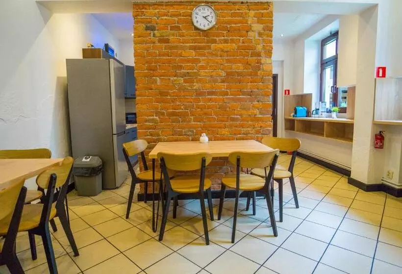 هاستل Noclegi Orla 6