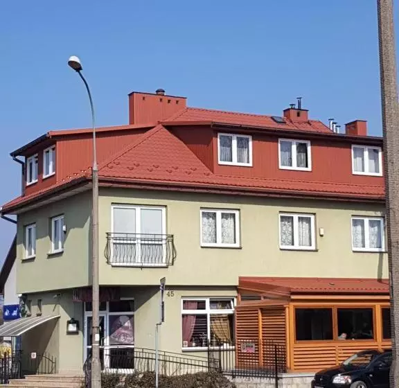 Retkeilymaja Roadway