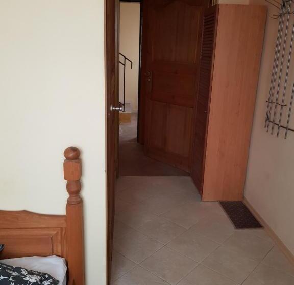 فندق صغير Roadway