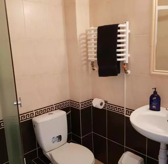 Retkeilymaja Roadway