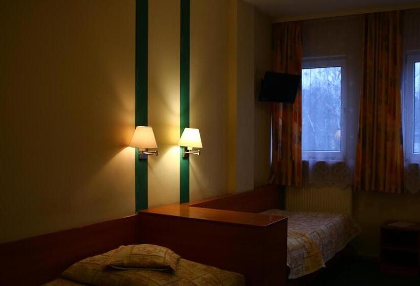 تختخواب و صبحانه Amicus żoliborz