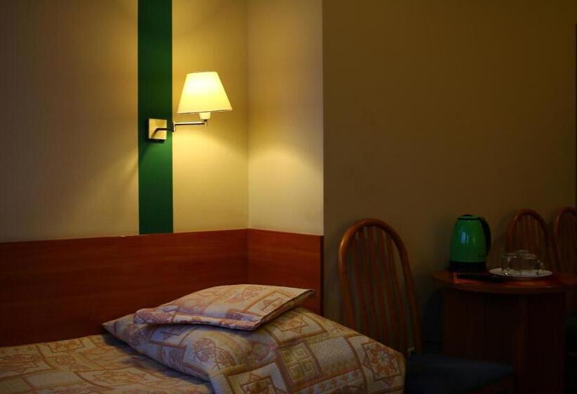 تختخواب و صبحانه Amicus żoliborz