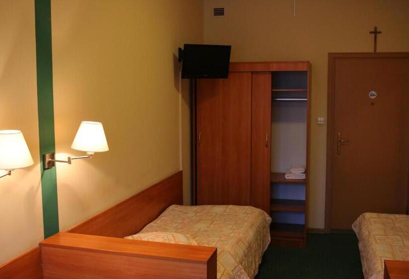 تختخواب و صبحانه Amicus żoliborz