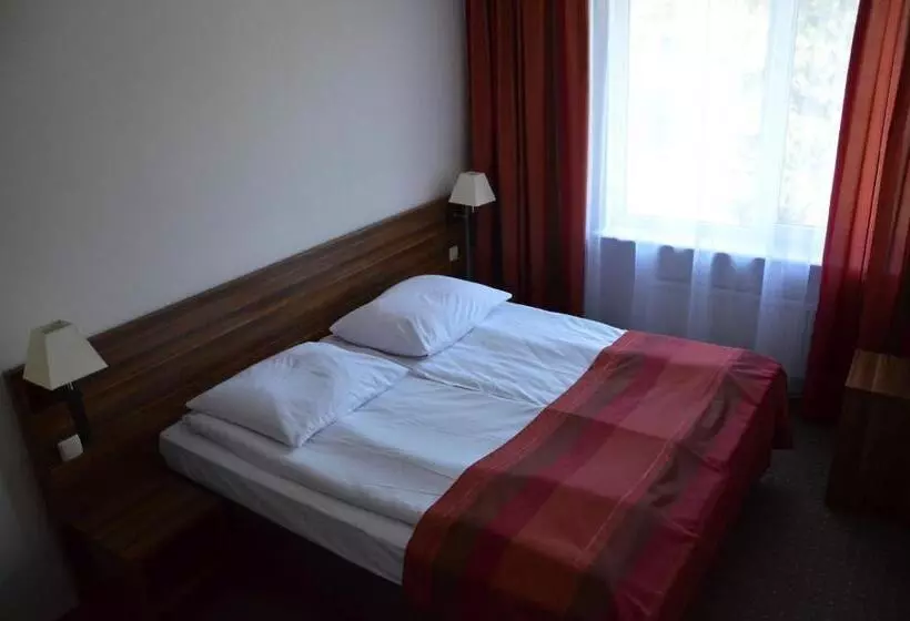 ベッドアンドブレックファースト Obiekt Tatar   Usługi Hotelarskie