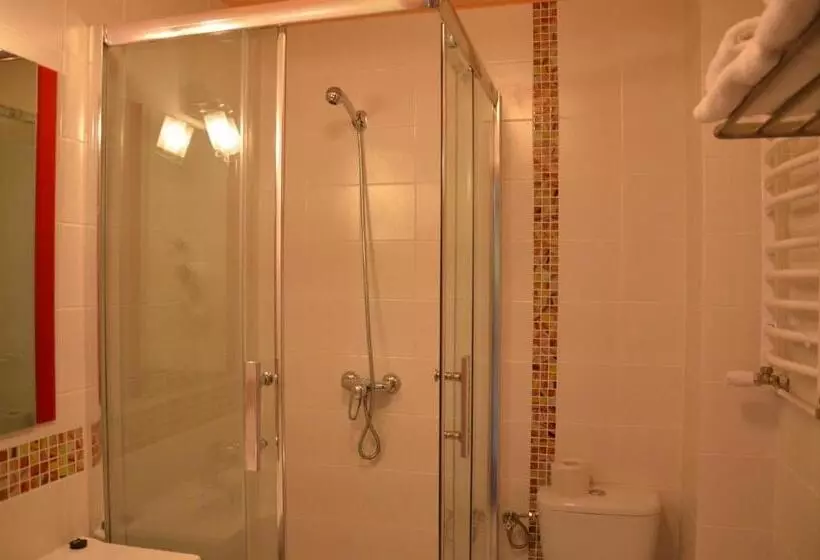 ベッドアンドブレックファースト Obiekt Tatar   Usługi Hotelarskie