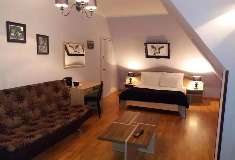 Aamiaismajoitus (B&B) Pensjonacik Ewa