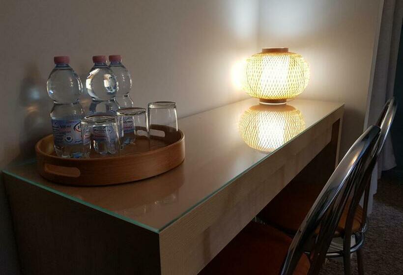 تختخواب و صبحانه Pokoje Hotelowe Dux