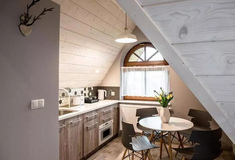 ベッドアンドブレックファースト Silverton  Sauna,jacuzzi,mini Siłownia,bar Sezonowy, Przyjazny Rodzinom