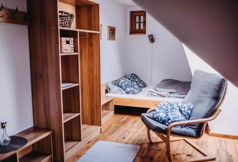 Aamiaismajoitus (B&B) Villa Hubertus