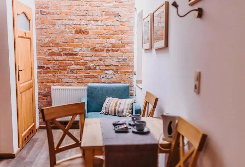 Aamiaismajoitus (B&B) Villa Hubertus