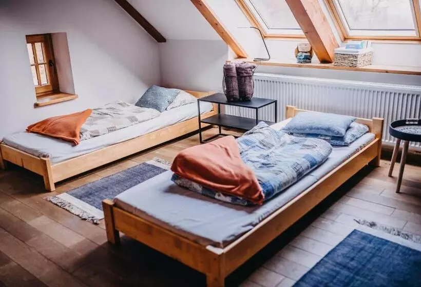 Aamiaismajoitus (B&B) Villa Hubertus