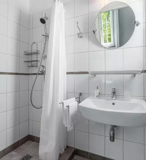 تختخواب و صبحانه Willa Ludwinia