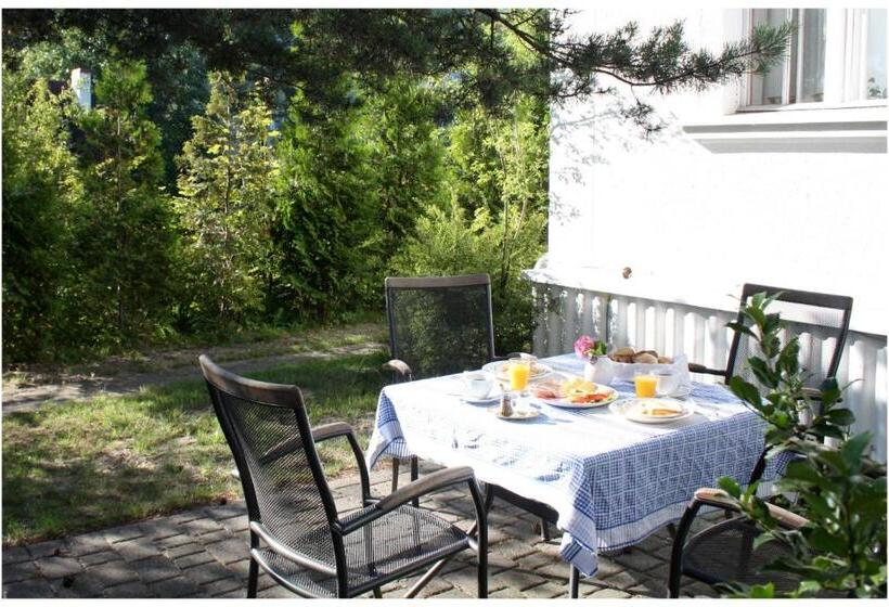 민박 Willa Ludwinia