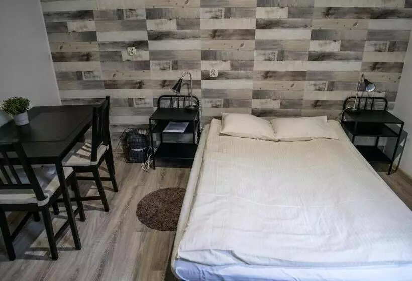 Cent Hostel