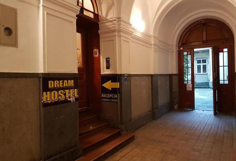 Dream Hostel & Apartments