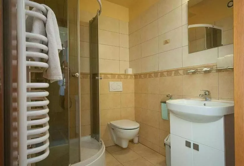 Hotelli Restauracja Pod Parowozem