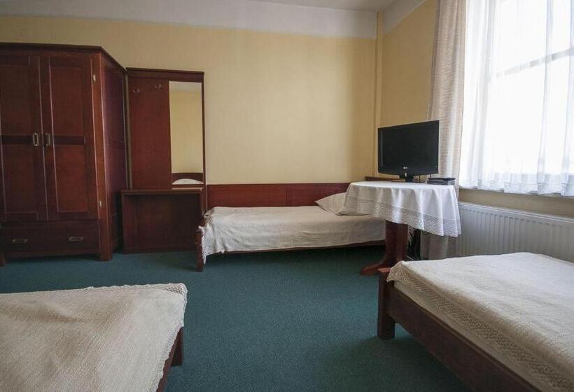 호텔 Restauracja Pod Parowozem