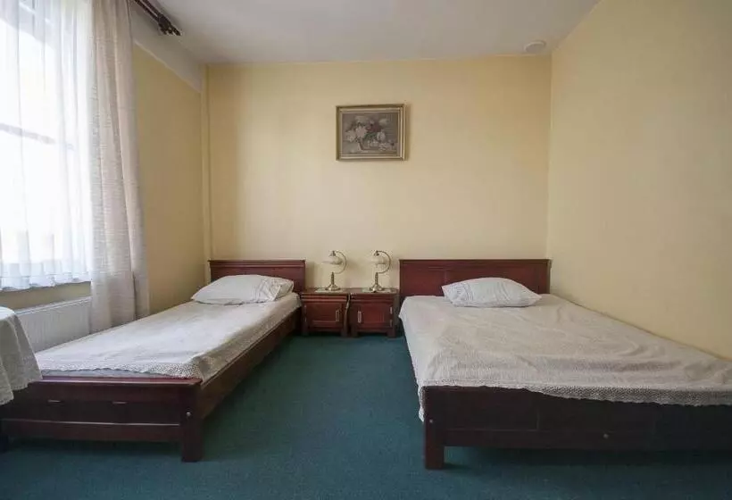 Hotelli Restauracja Pod Parowozem