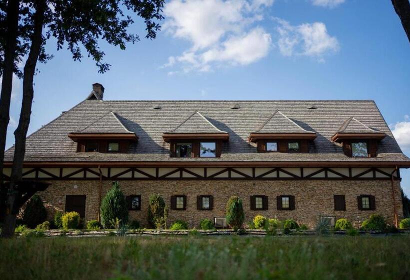 호텔 & Spa Kasztel Uniejów