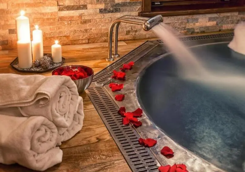 ホテル & Spa  Kasztel Uniejów